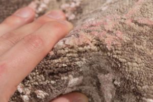 38556-HRL102B-Heirloom_Transitional_Fine_Gray_Pink_Beige_Wool_and_Silk_Rug-2'0''x2'0''-India-5