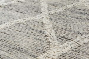 contemporary moroccan wool rug