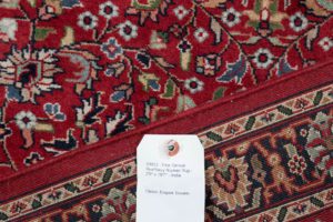 33912-Sarouk_Fine_Red_Navy_Handwoven_Traditional_Rug-2'9''x19'7''-India-9