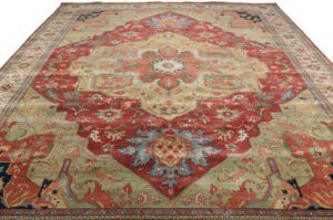 Heriz Hand Knotted Rug