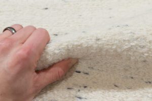 LHD002A-Andes_Kusa_Snow_Pepper_Alpaca_Boucle_Handwoven_Rug-1'0''x1'0''-Peru-3