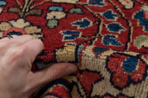35807-Antique_Persian_Sarouk_Handwoven_Rug-4'5''x6'11''-Persia-16
