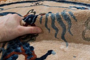 24547_ESTCHN1-Chinese_Dragon_Silk-Pile_Handwoven_Vintage_Rug-3'0''x3'0''-China-11